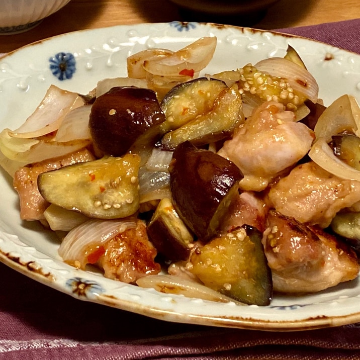 鶏肉となすのスイートチリソース炒め